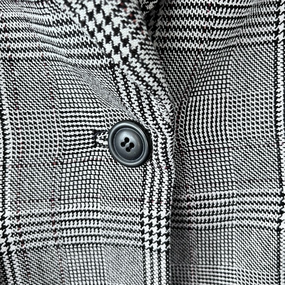 B MOSS | 2 | Tailored Fit - Picture 4 of 14